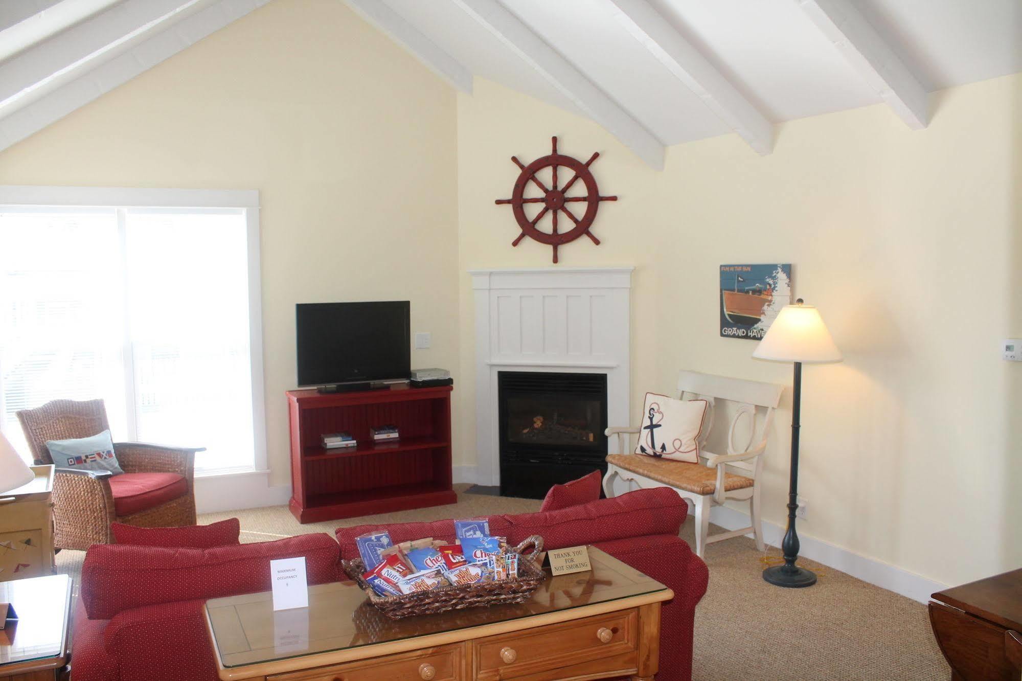 Captain'S Cottage Suites Grand Haven Kültér fotó